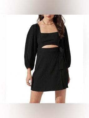 ASTR Long Sleeve Cutout Dress